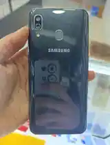 Samsung Galaxy A30-3