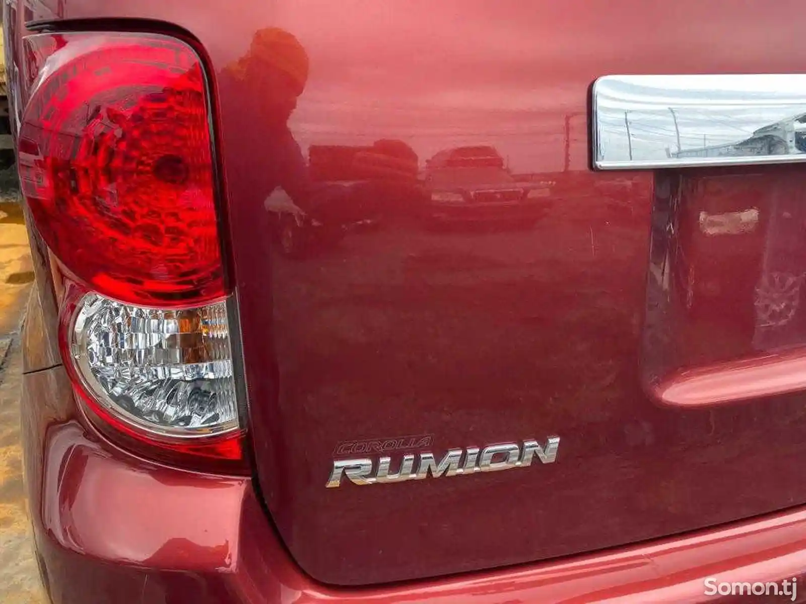 Задний бампер от Toyota Rumion-4