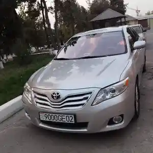 Toyota Camry, 2010