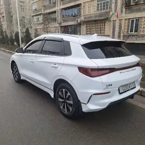 BYD E2, 2023