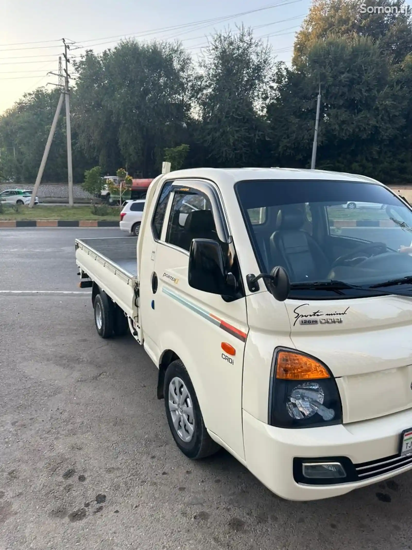 Бортовой автомобиль Hyundai Porter 2, 2012-1