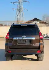 Toyota Land Cruiser Prado, 2022-7