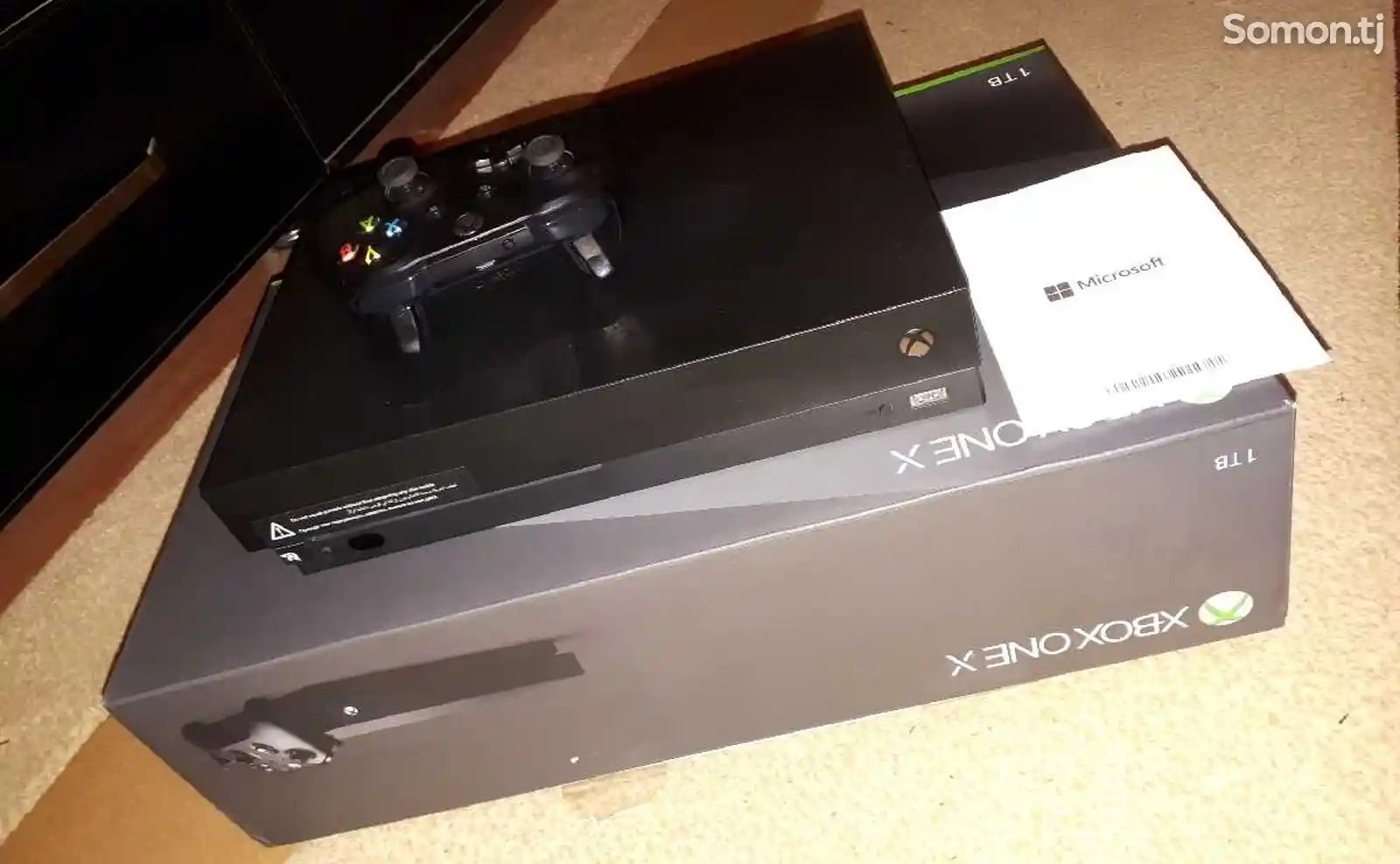 Игровая приставка Xbox One X 4K 1Tb-3