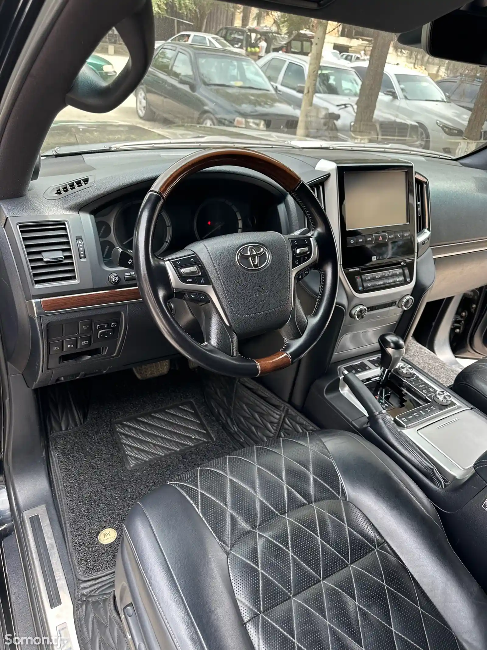 Toyota Land Cruiser, 2018-9