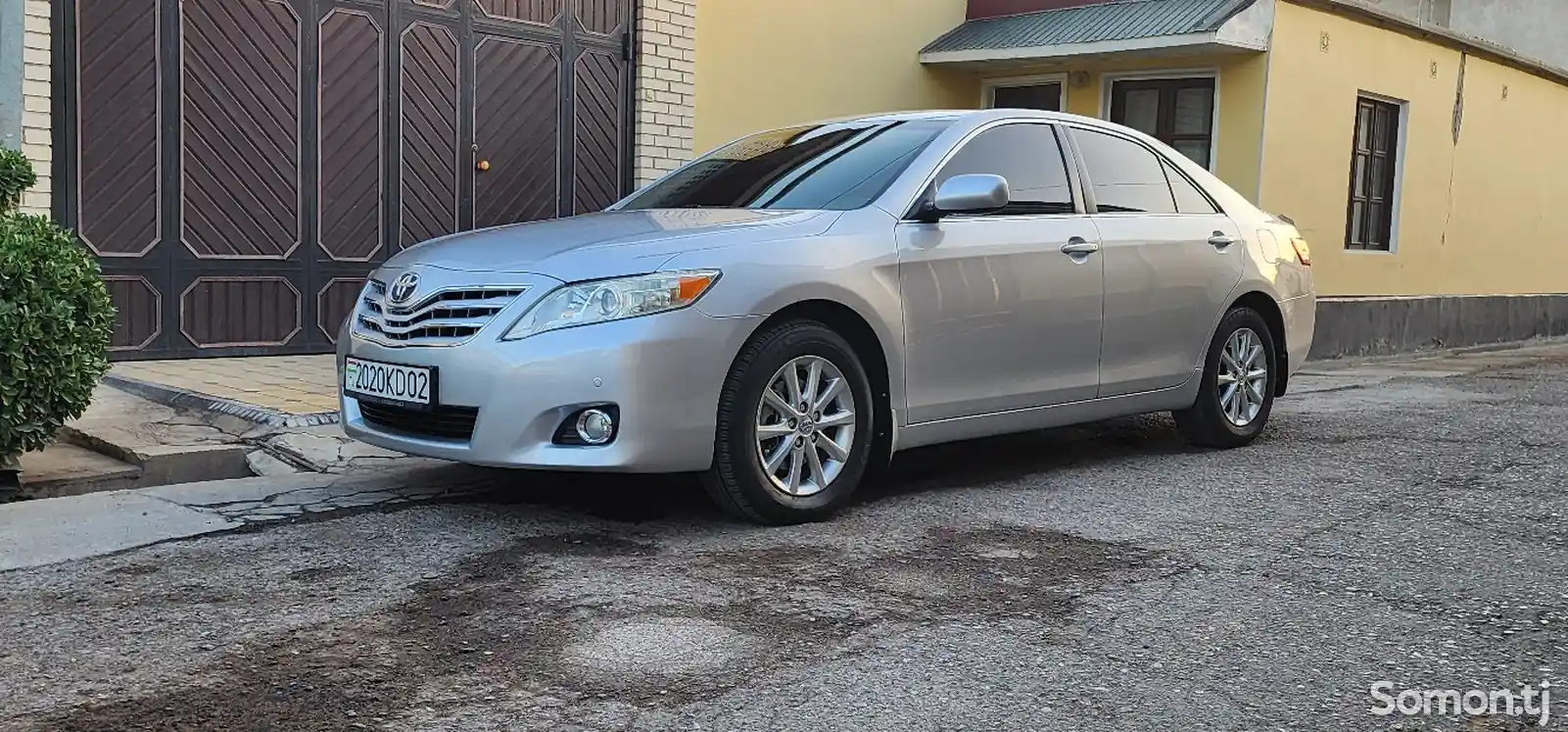 Toyota Camry, 2010-1