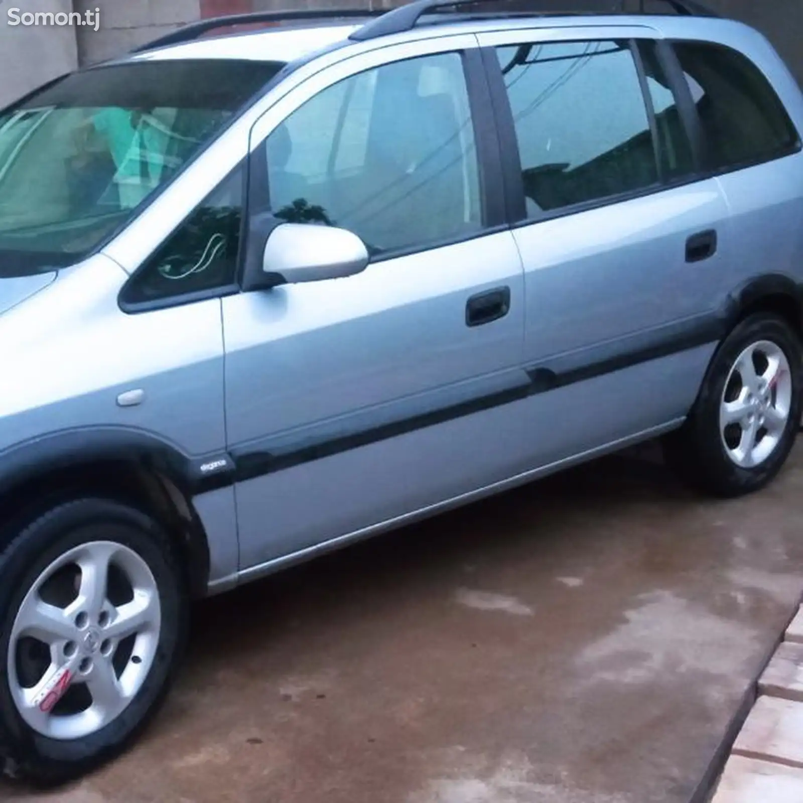 Opel Zafira, 2001