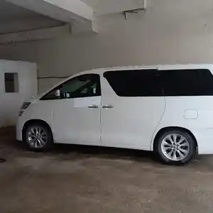 Toyota Vellfire, 2009