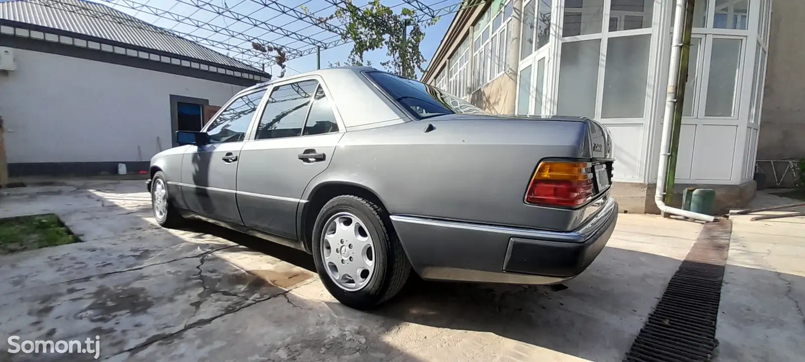 Mercedes-Benz W124, 1991-1