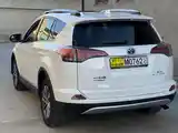 Toyota RAV 4, 2017-4