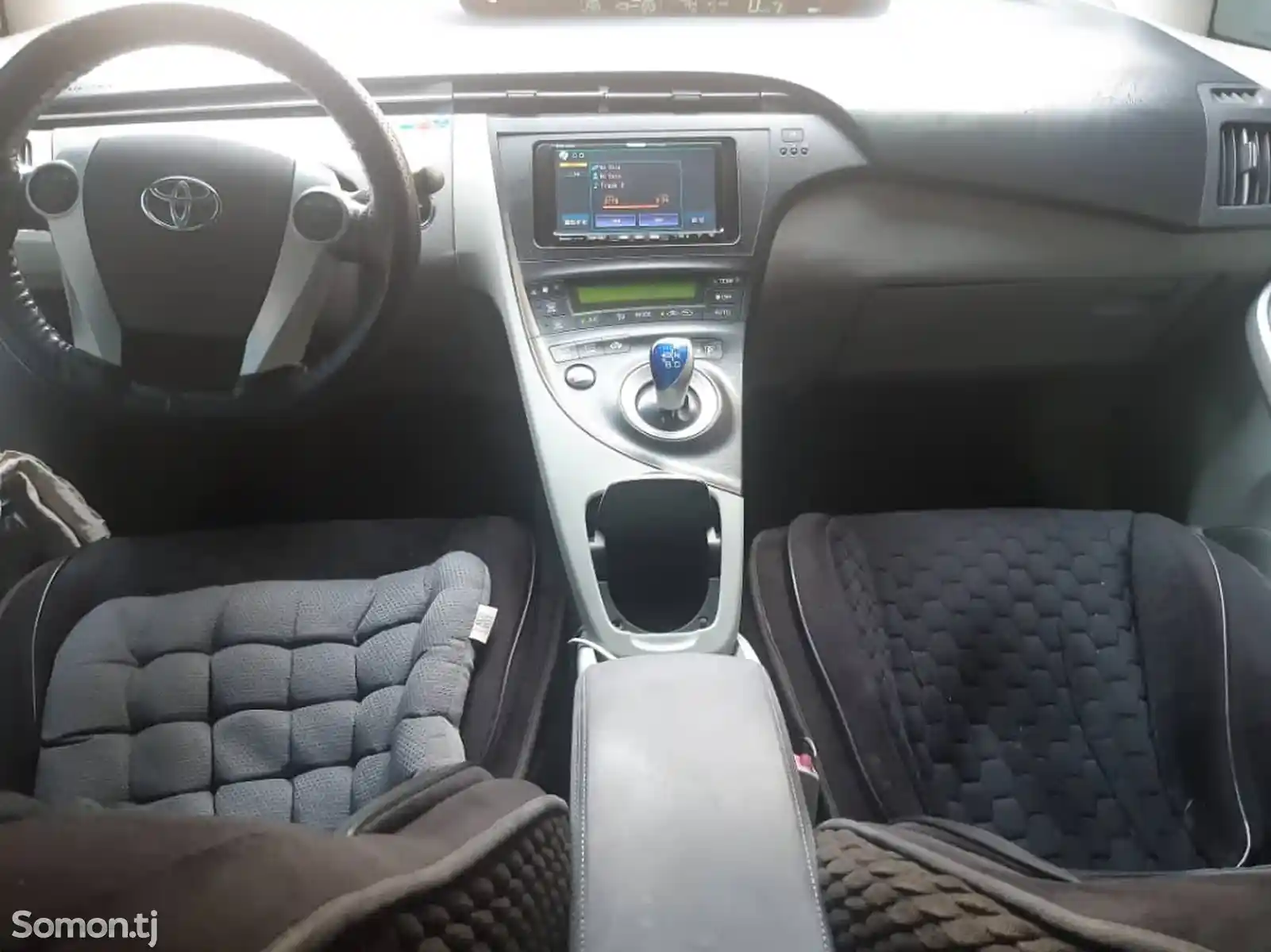 Toyota Prius, 2011-6