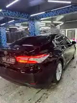 Toyota Camry, 2019-16