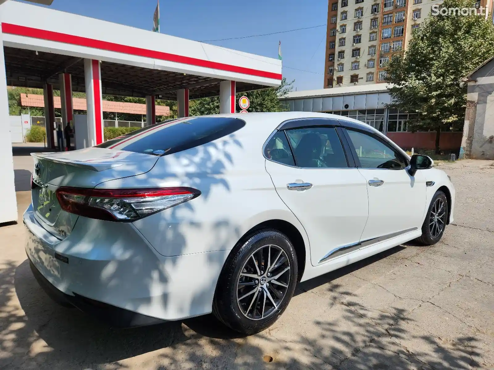 Toyota Camry, 2021-10