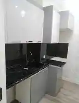 2-комн. квартира, 15 этаж, 65м², Цирк-8