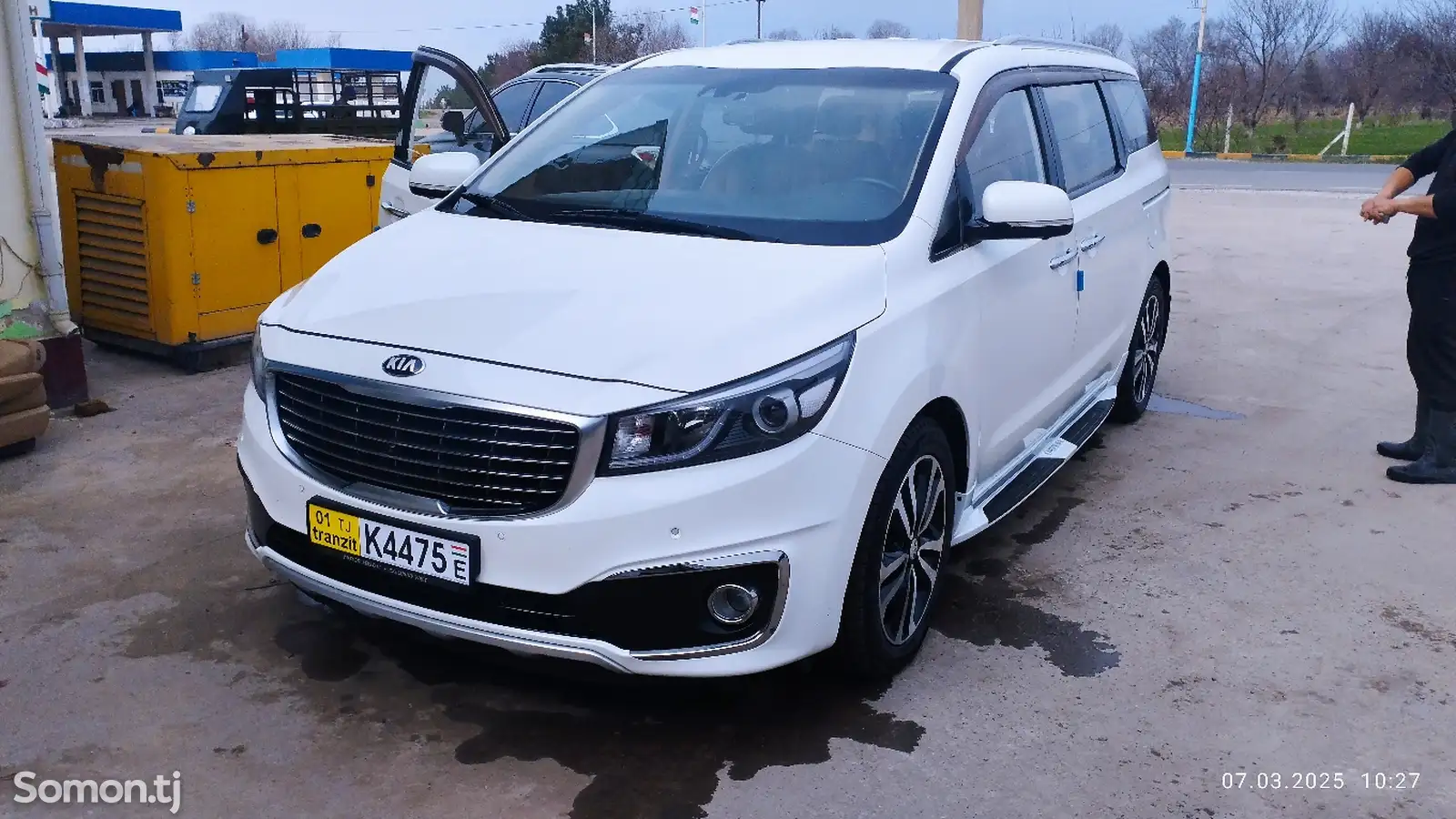 Kia Carnival, 2015-1