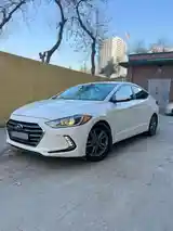 Hyundai Elantra, 2017-3