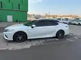 Toyota Camry, 2019-4