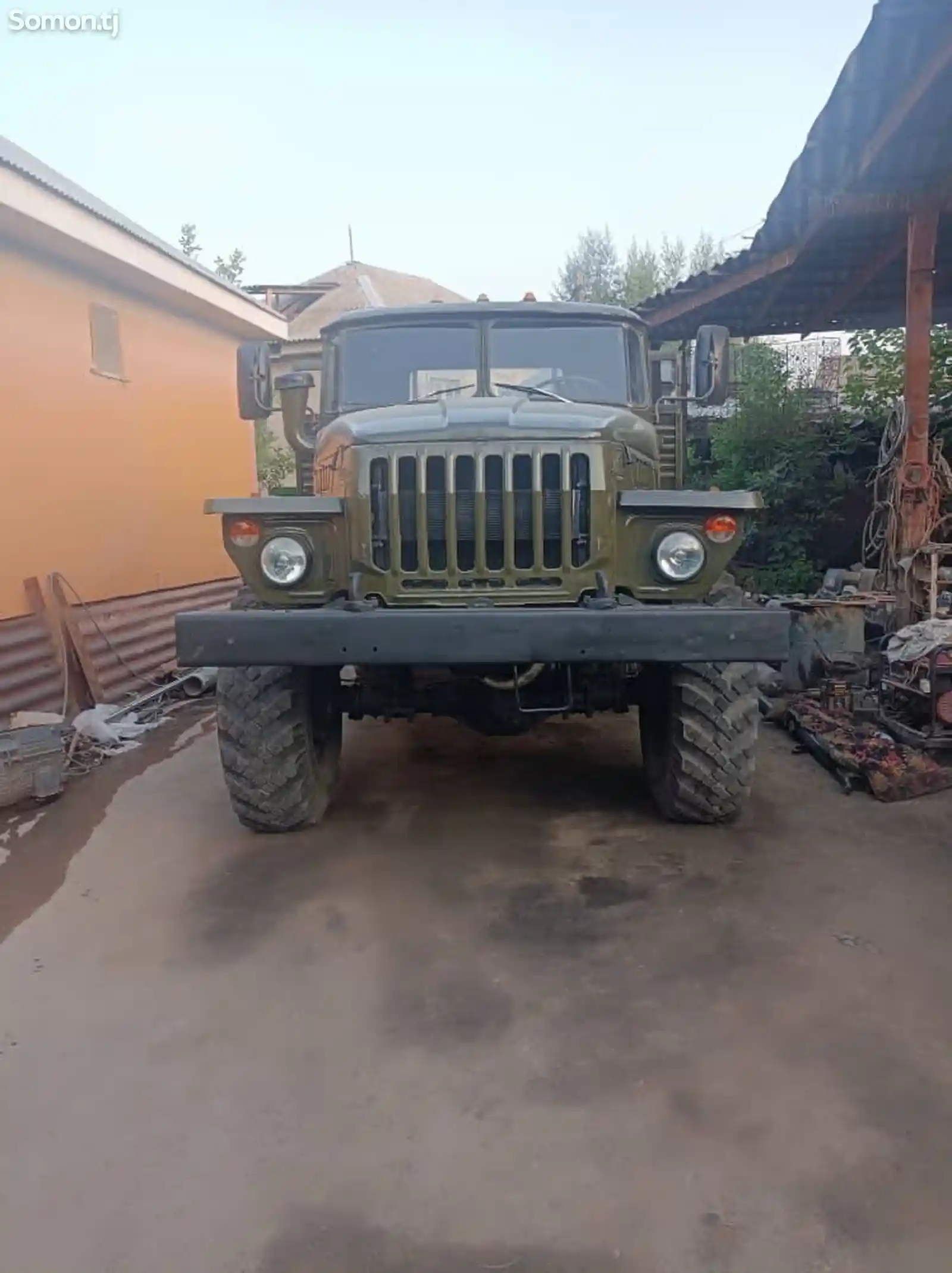 Бортовой грузовик Урал 4320-5