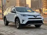 Toyota RAV 4, 2015-3