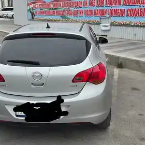 Opel Astra J, 2010