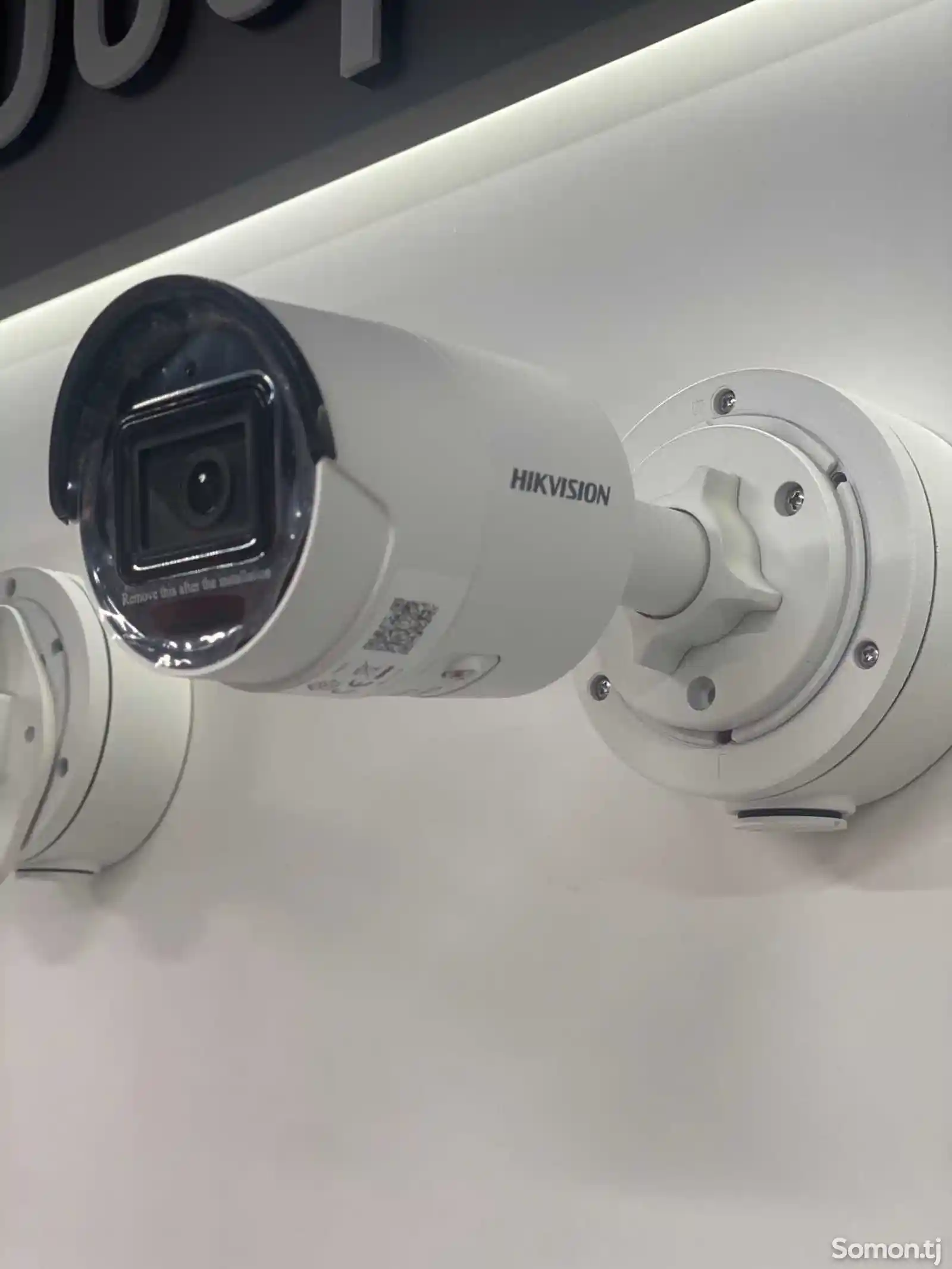Камера Hikvision DS-2CD2083G2-IU