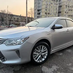 Toyota Camry, 2015