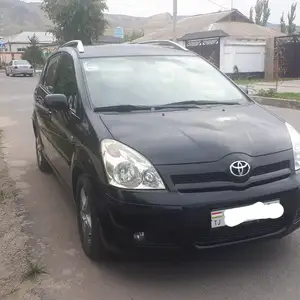 Toyota Verso, 2006