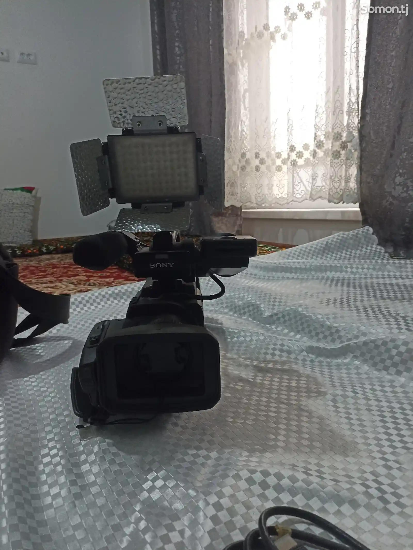 Видеокамера-2
