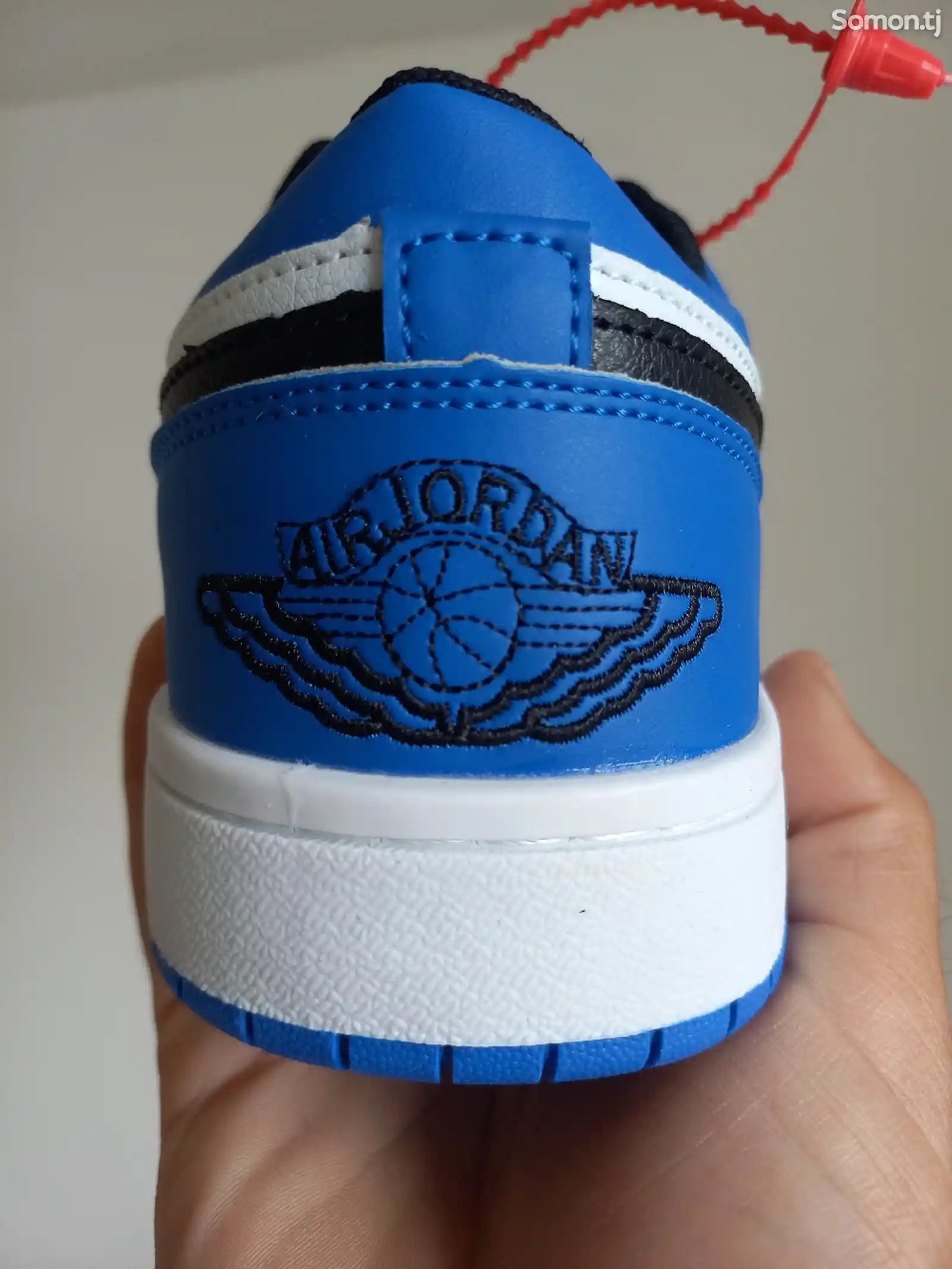 Кроссовки Nike Air Jordan-4