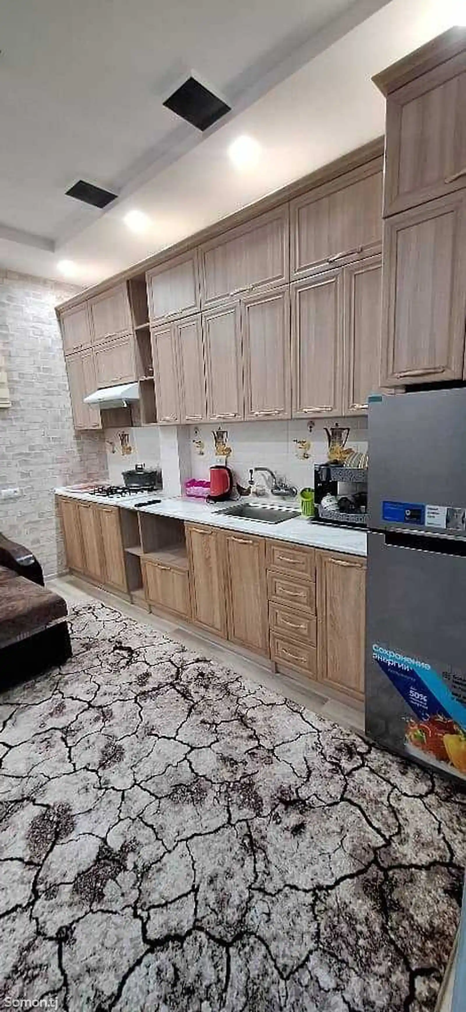 2-комн. квартира, Цокольный этаж, 75м², 19 мкр-3