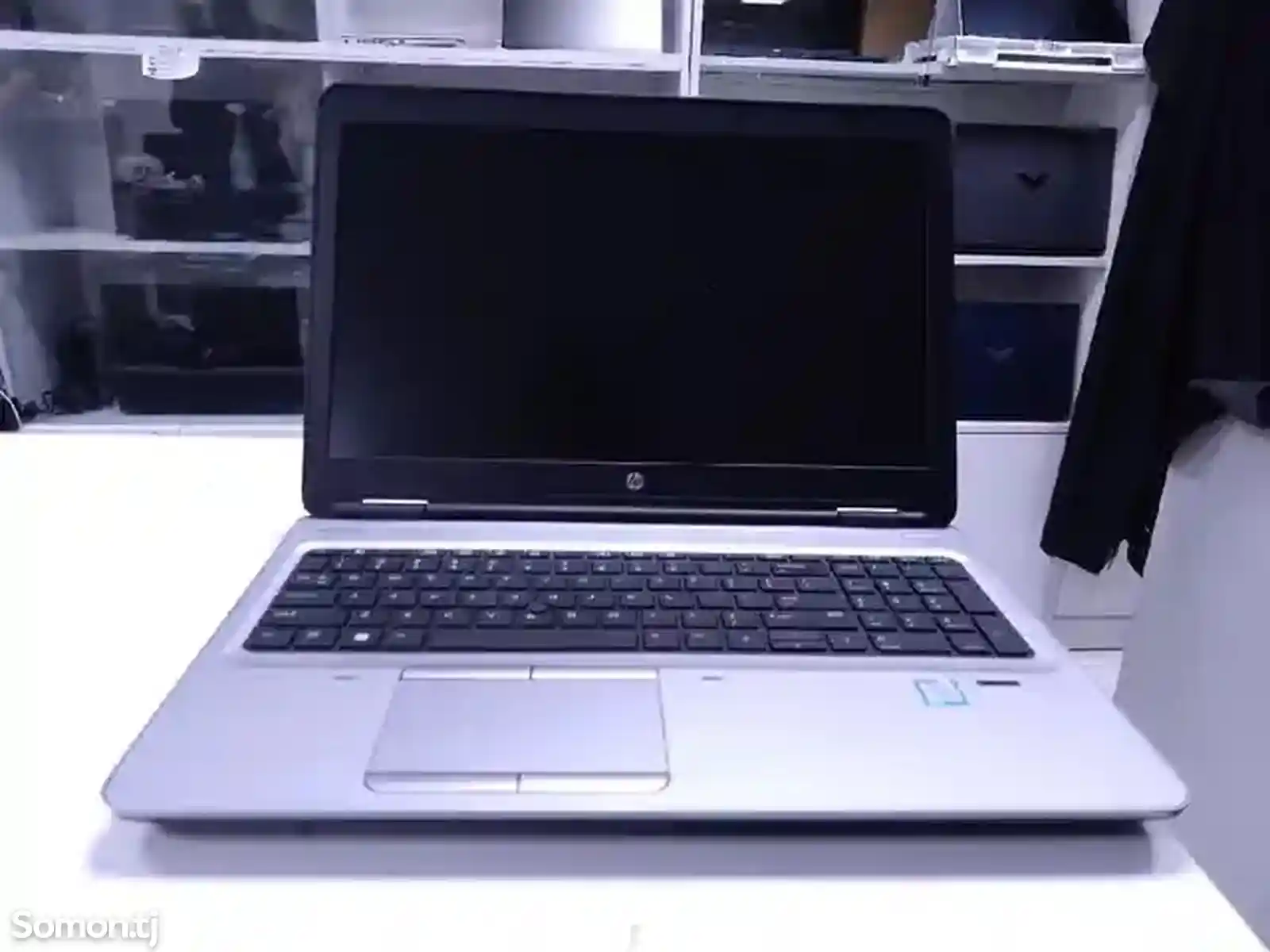 Игровой ноутбук HP core i3 6TH-1