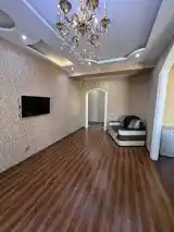 2-комн. квартира, 5 этаж, 70м², Сомони-4