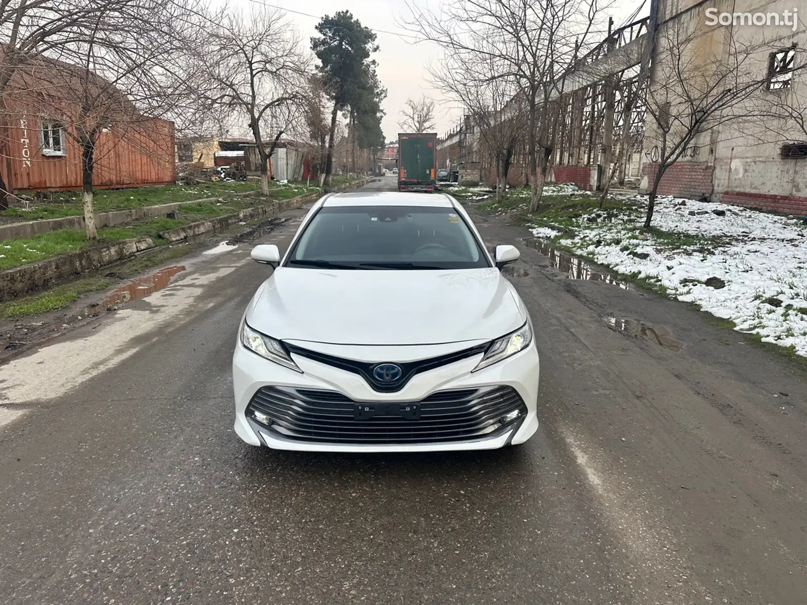 Toyota Camry, 2017-1