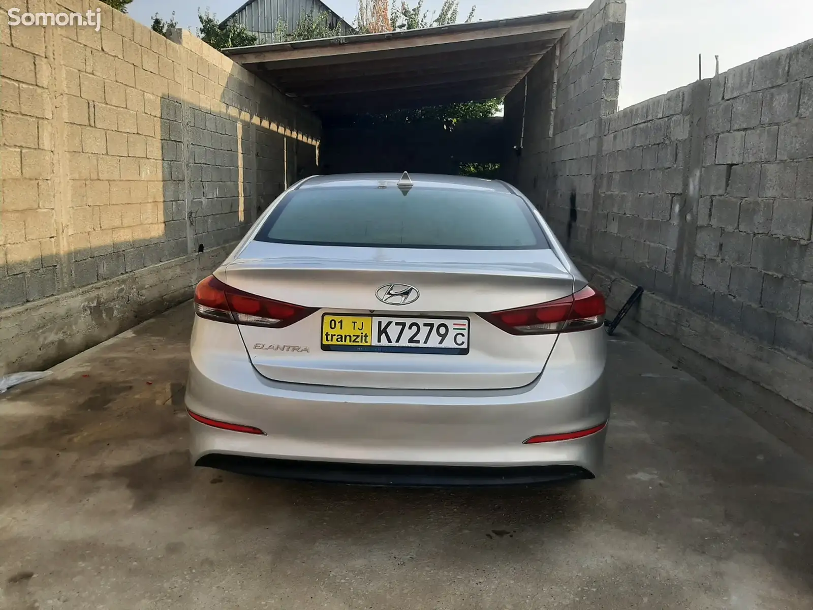 Hyundai Elantra, 2017-10