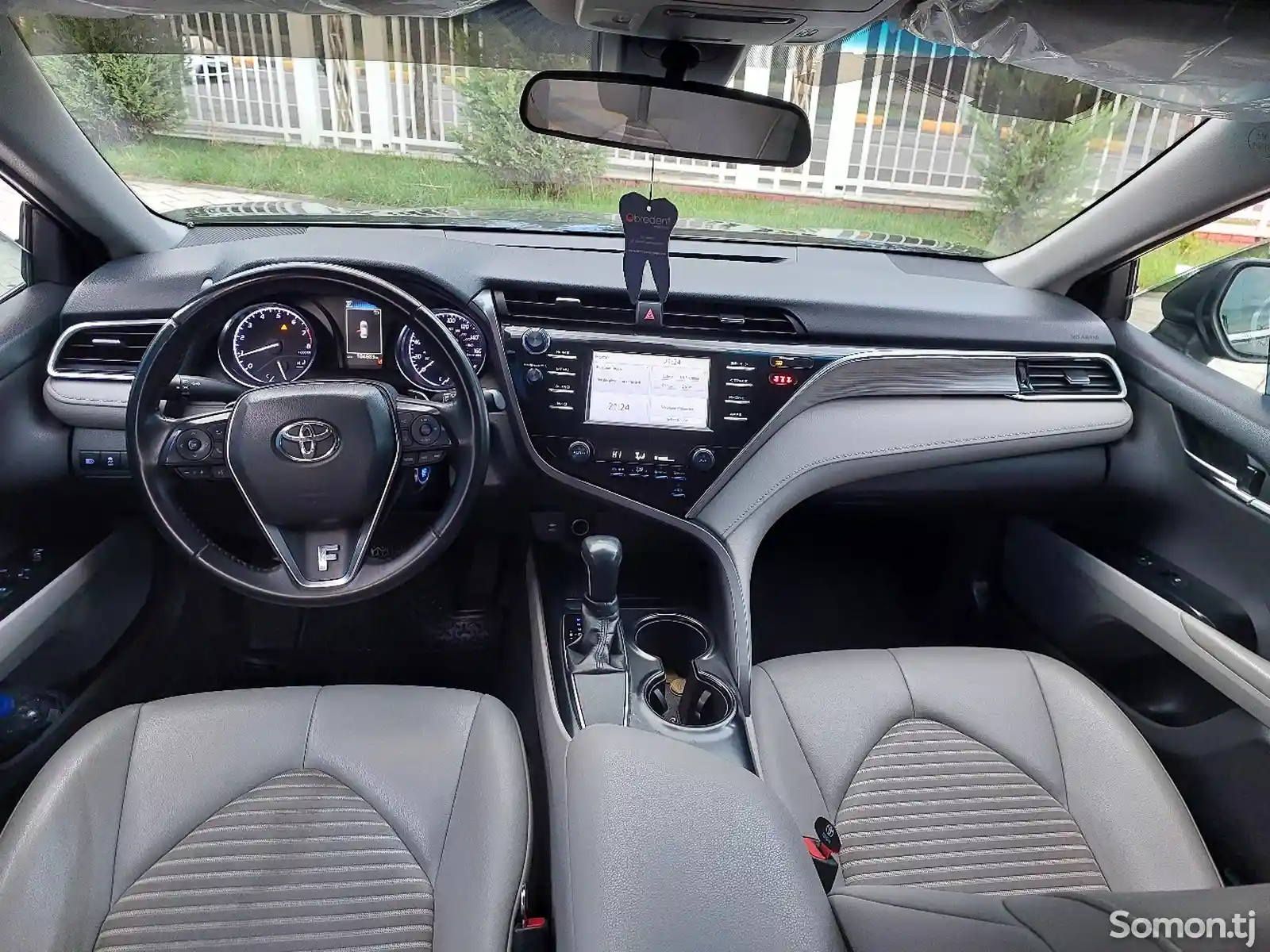 Toyota Camry, 2019-11