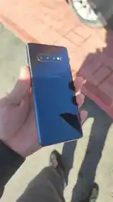 Samsung Galaxy S10+-3