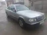 Mercedes-Benz E class, 1992-4