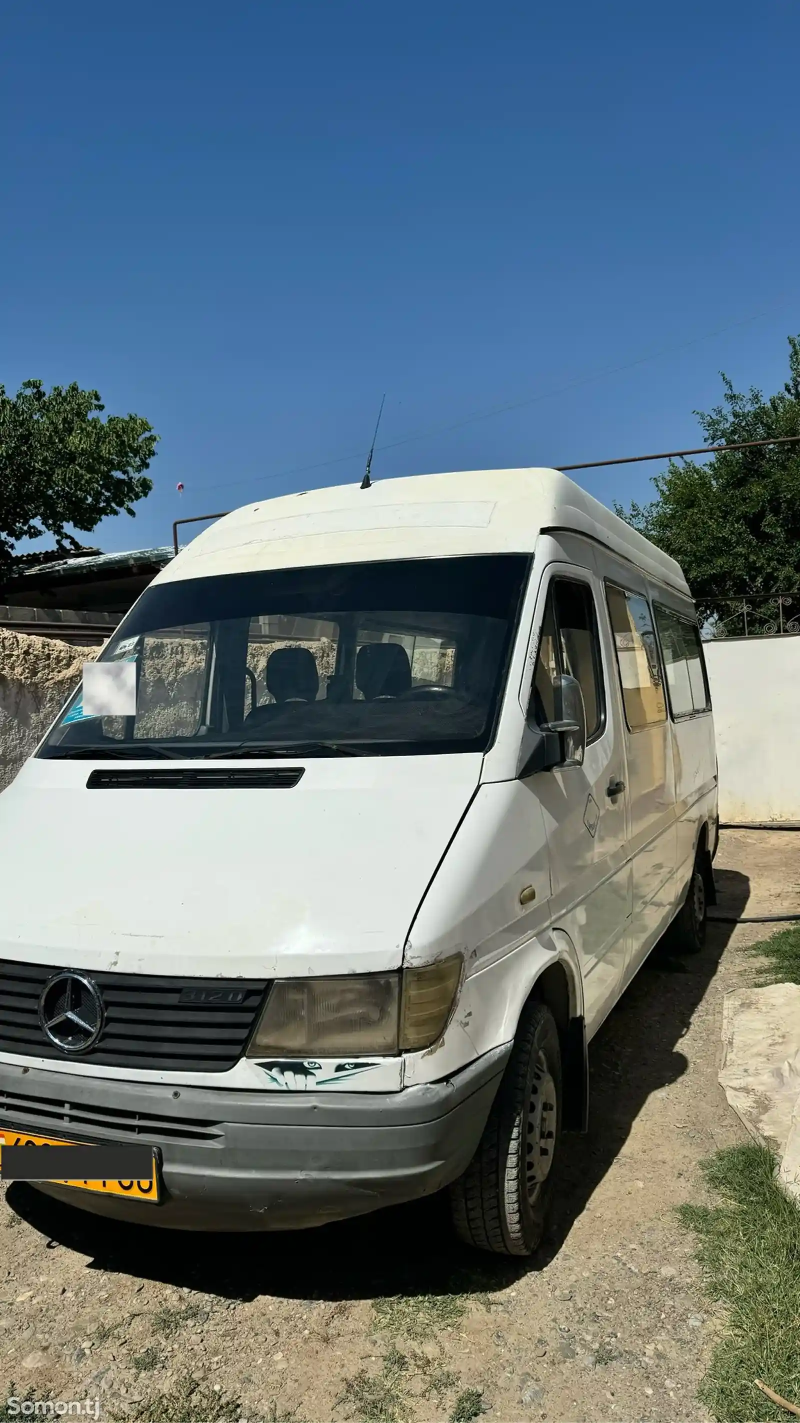 Mercedes-Benz Sprinter-3