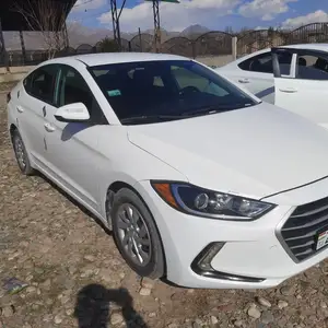 Hyundai Elantra, 2017