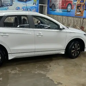 BYD E2, 2024