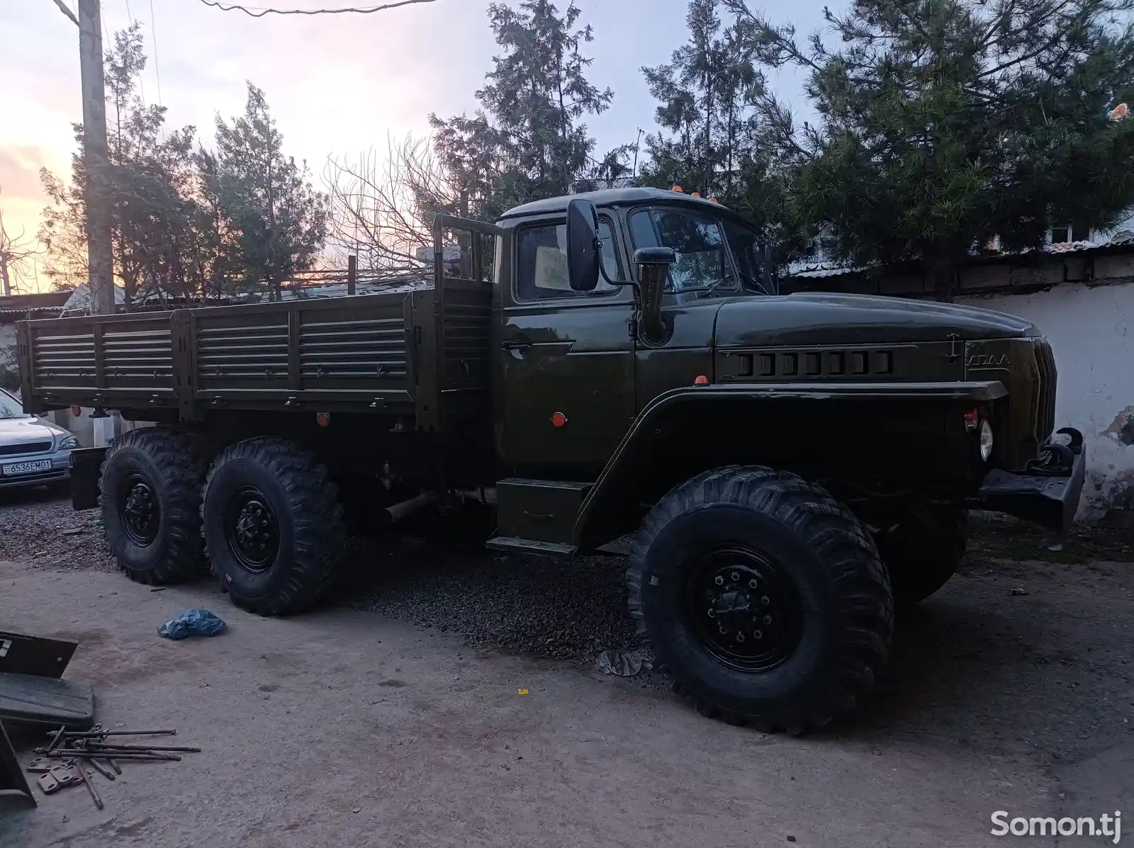Бортовой грузовик Урал 4320,1994-1