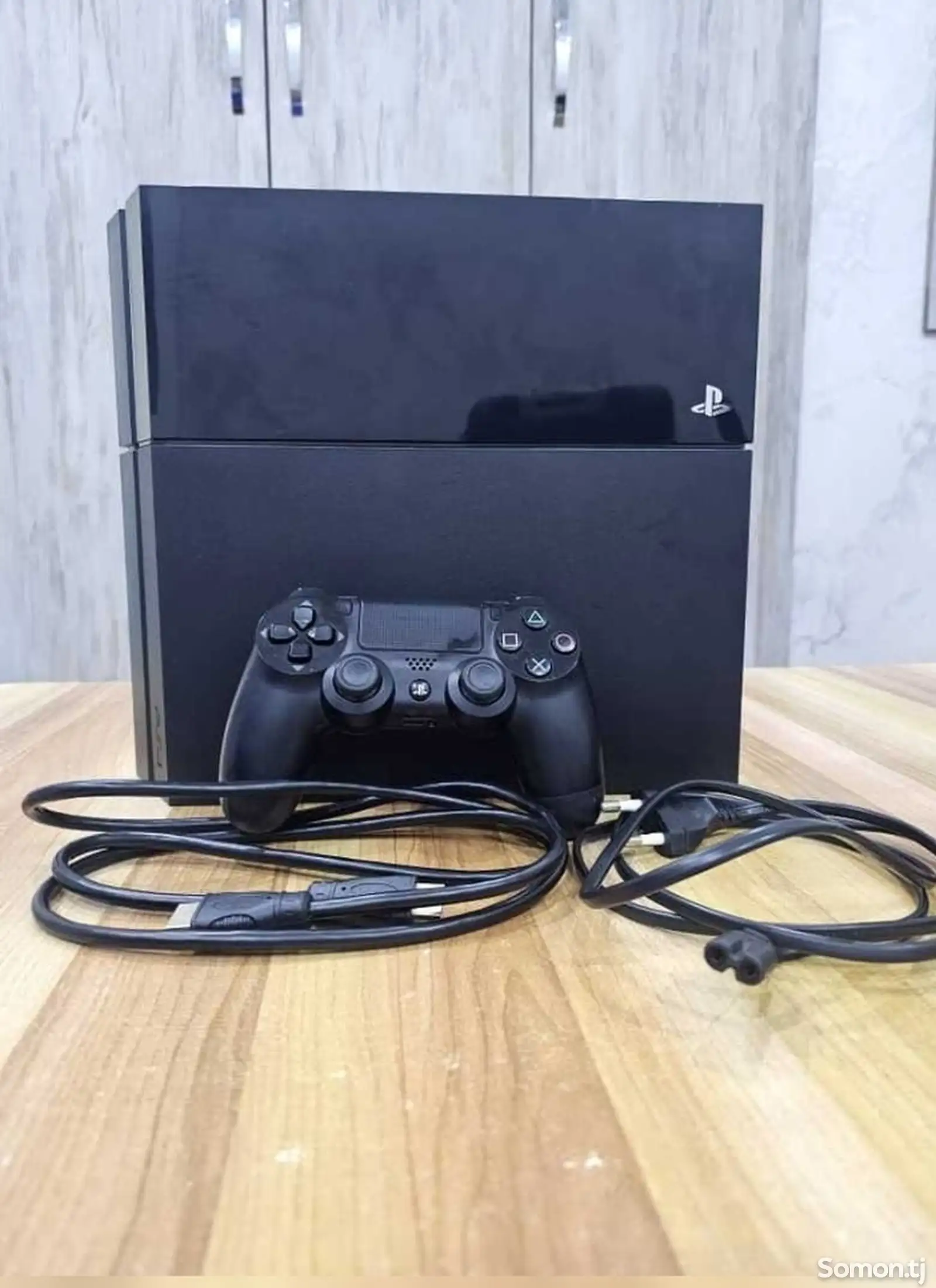 Игровая приставка Sony PlayStation 4 500Gb-1