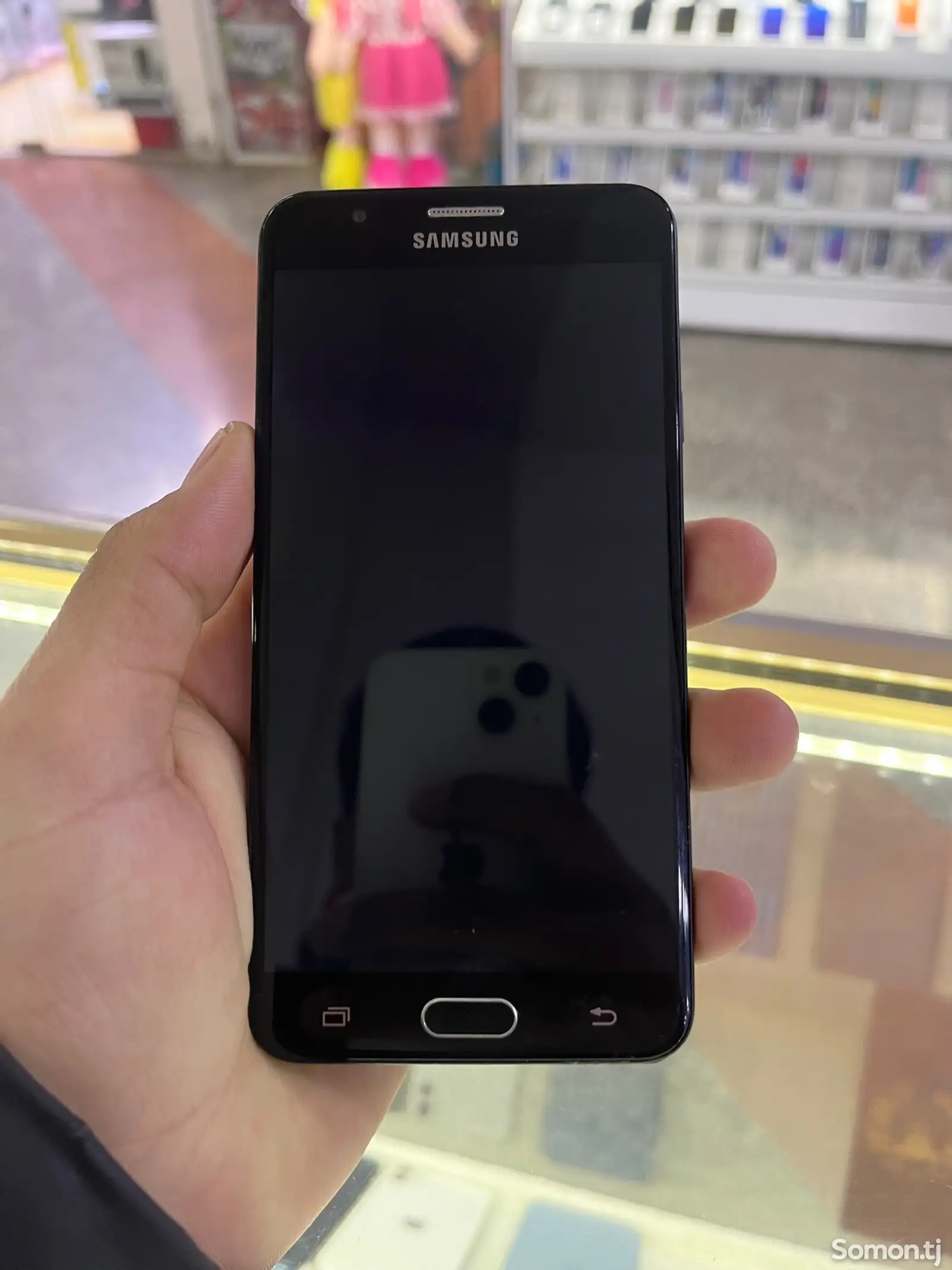 Samsung Galaxy J7 Prime-1