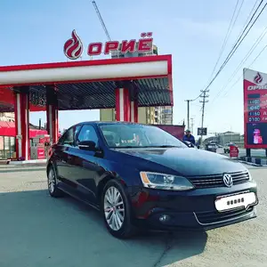 Volkswagen Jetta, 2011