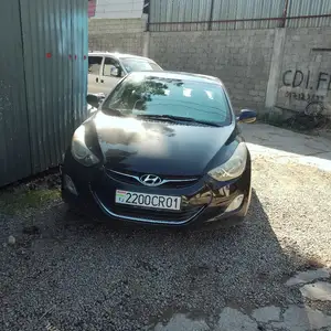 Hyundai Elantra, 2012