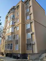 3-комн. квартира, 2 этаж, 100 м², 32мкр-4