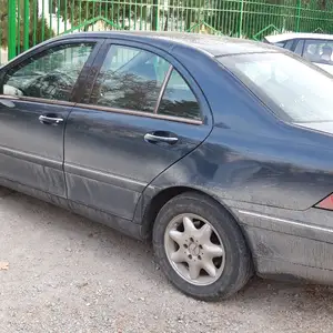 Mercedes-Benz C class, 2001