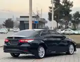 Toyota Camry, 2018-7