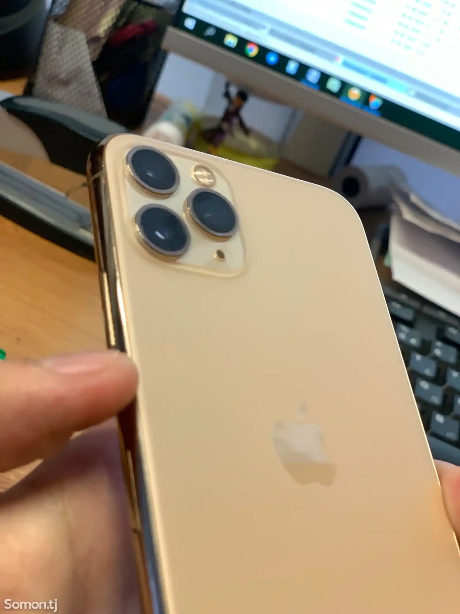 Apple iPhone 11 Pro, 64 gb, Gold-3