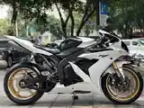 Мотоцикл Yamaha r1-4