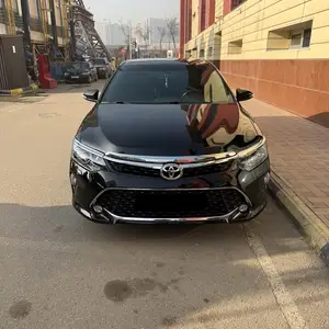 Toyota Camry, 2017